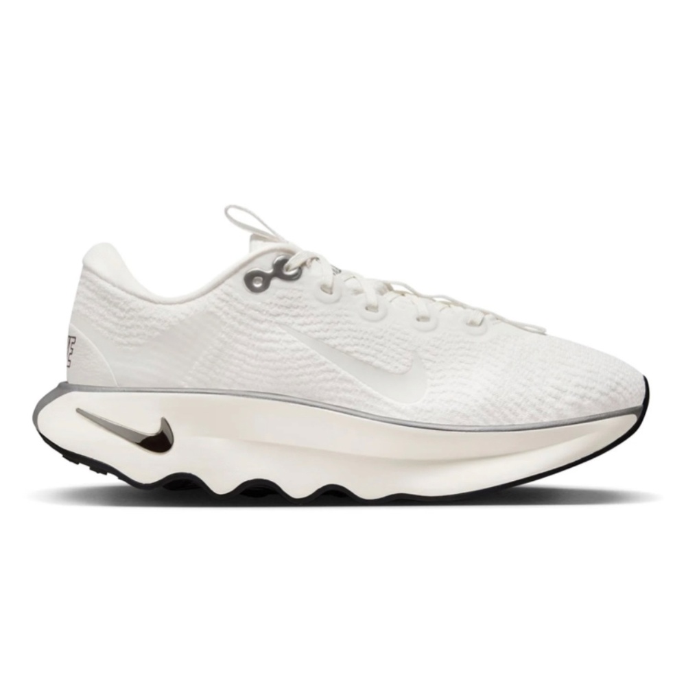 Nike Motiva